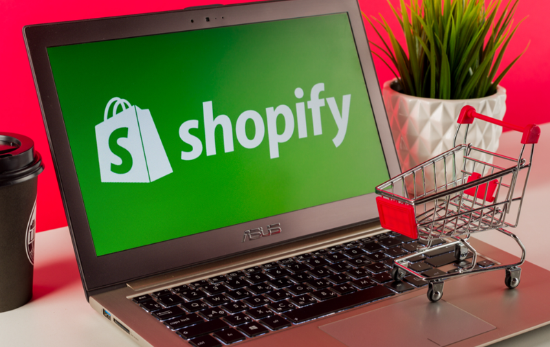 注册了Shopify会收费吗？Shopify多少钱一个月？