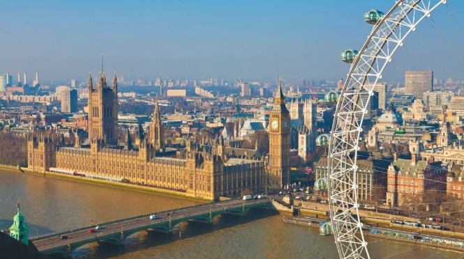 英国新法生效：电商平台须标明总价，虚假评论将被严查